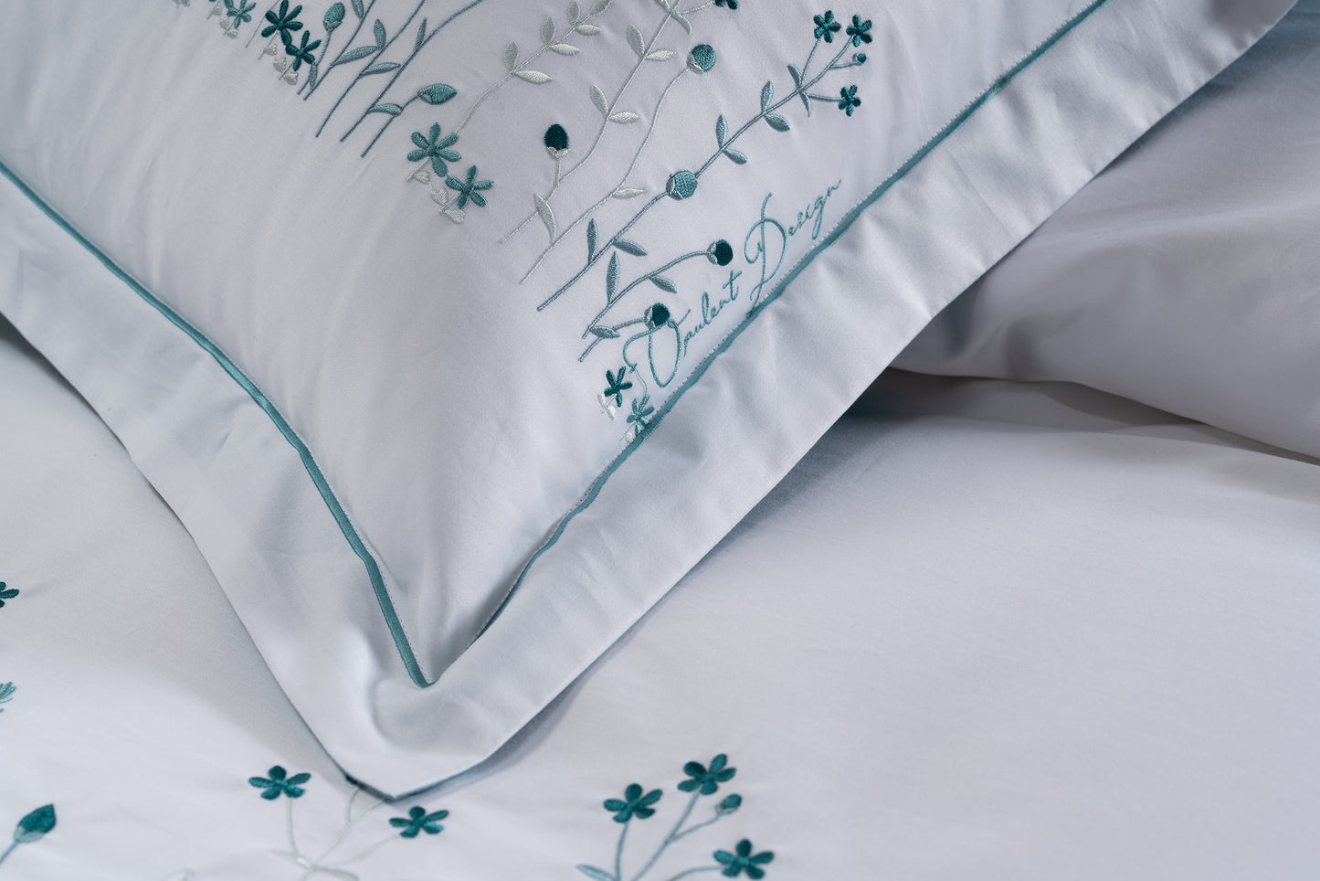 Botanical Aqua Linen Set